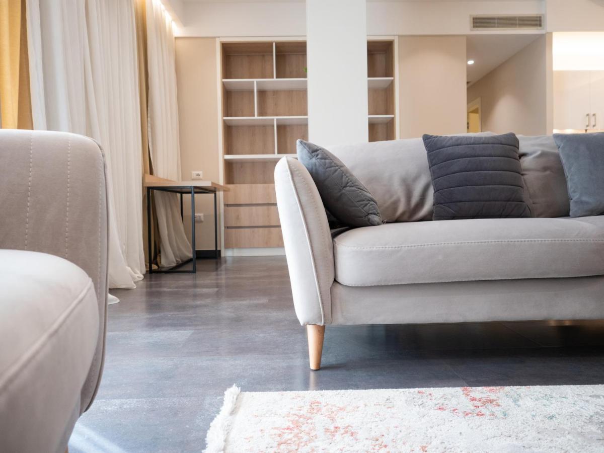 Lake Drive Rooms&Apartments تيرانا المظهر الخارجي الصورة
