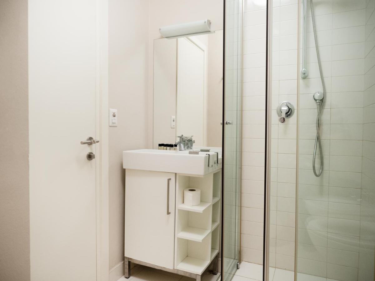 Lake Drive Rooms&Apartments تيرانا المظهر الخارجي الصورة