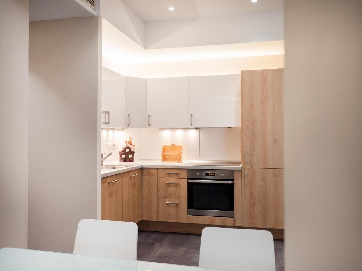 Lake Drive Rooms&Apartments تيرانا المظهر الخارجي الصورة
