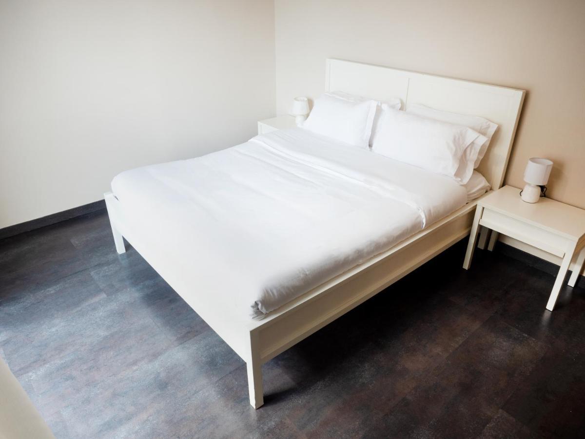 Lake Drive Rooms&Apartments تيرانا المظهر الخارجي الصورة